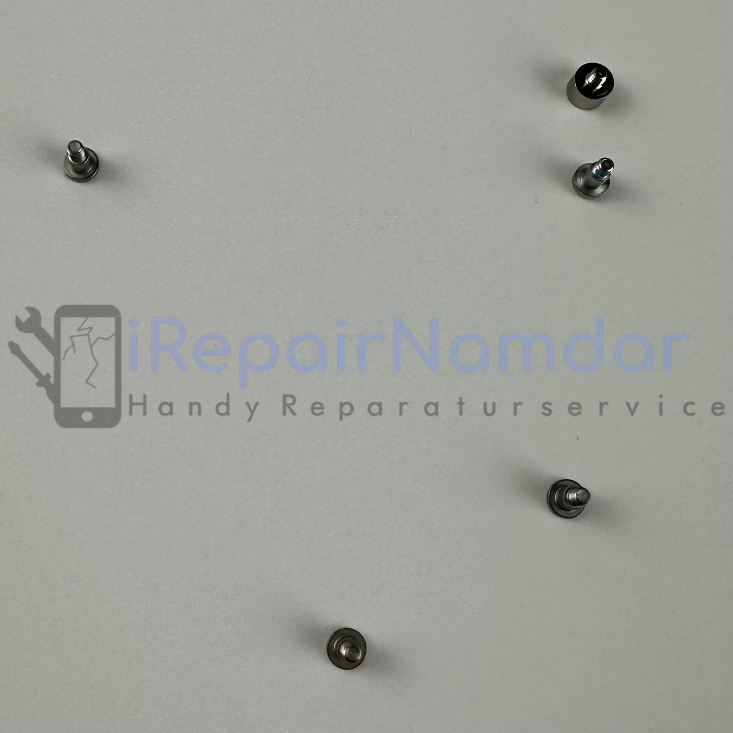 Original iPhone 14 Plus Mainboard Halter Schrauben